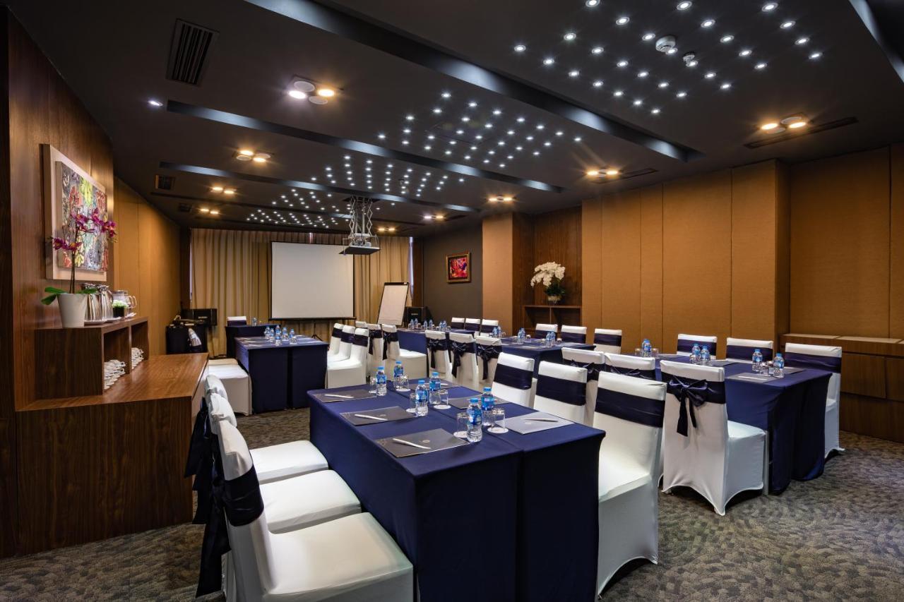 Authentic Hanoi Boutique Hotel Bagian luar foto